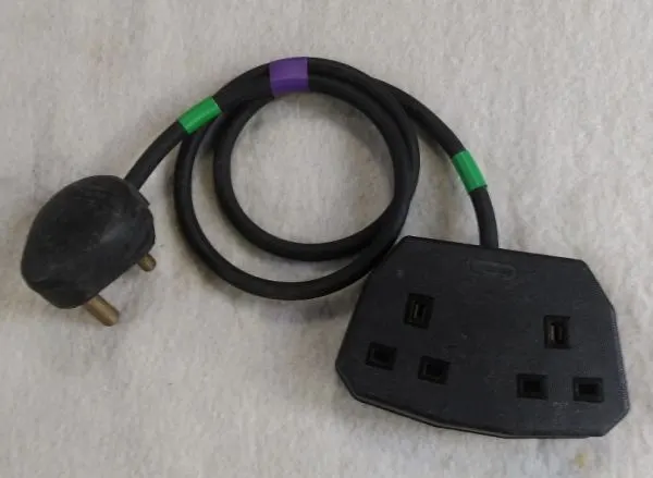 15A to 13A Twin Adaptor Lead