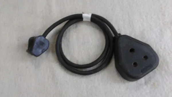 5A to 15A Adaptor Lead